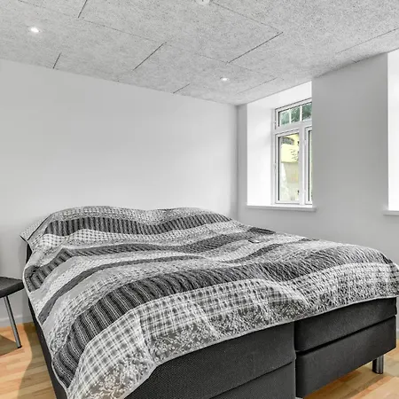 Pet Friendly In With Kitchen Holiday home *